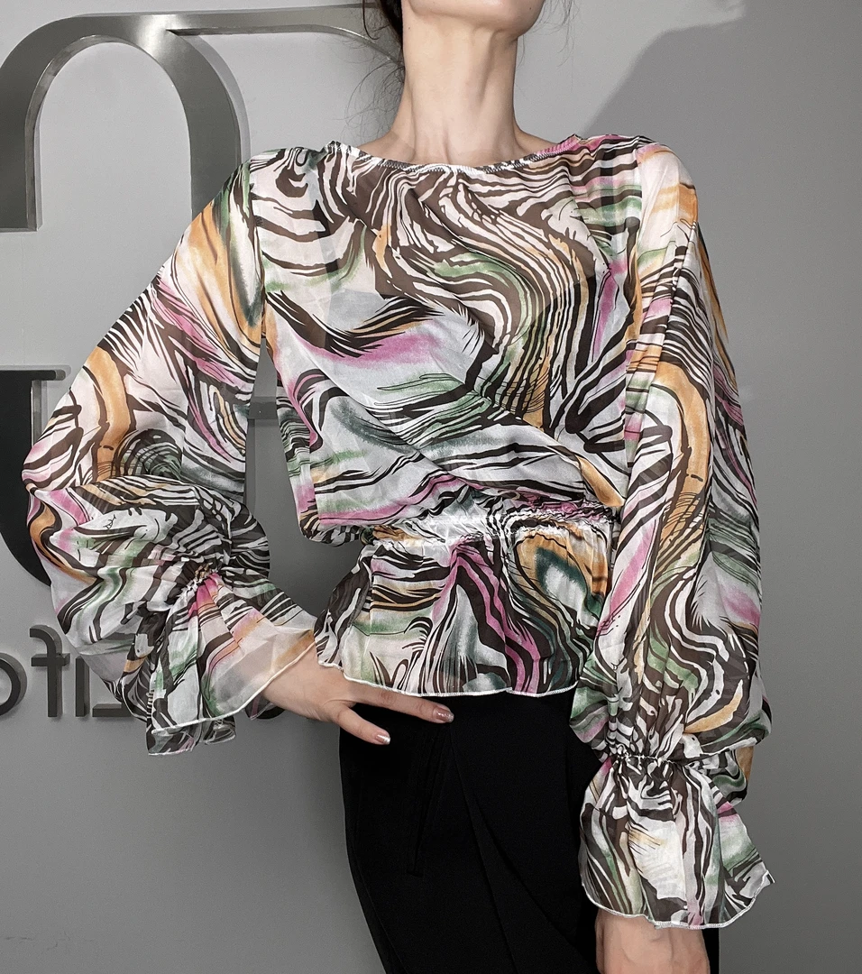 GR1054花色雪纺上衣