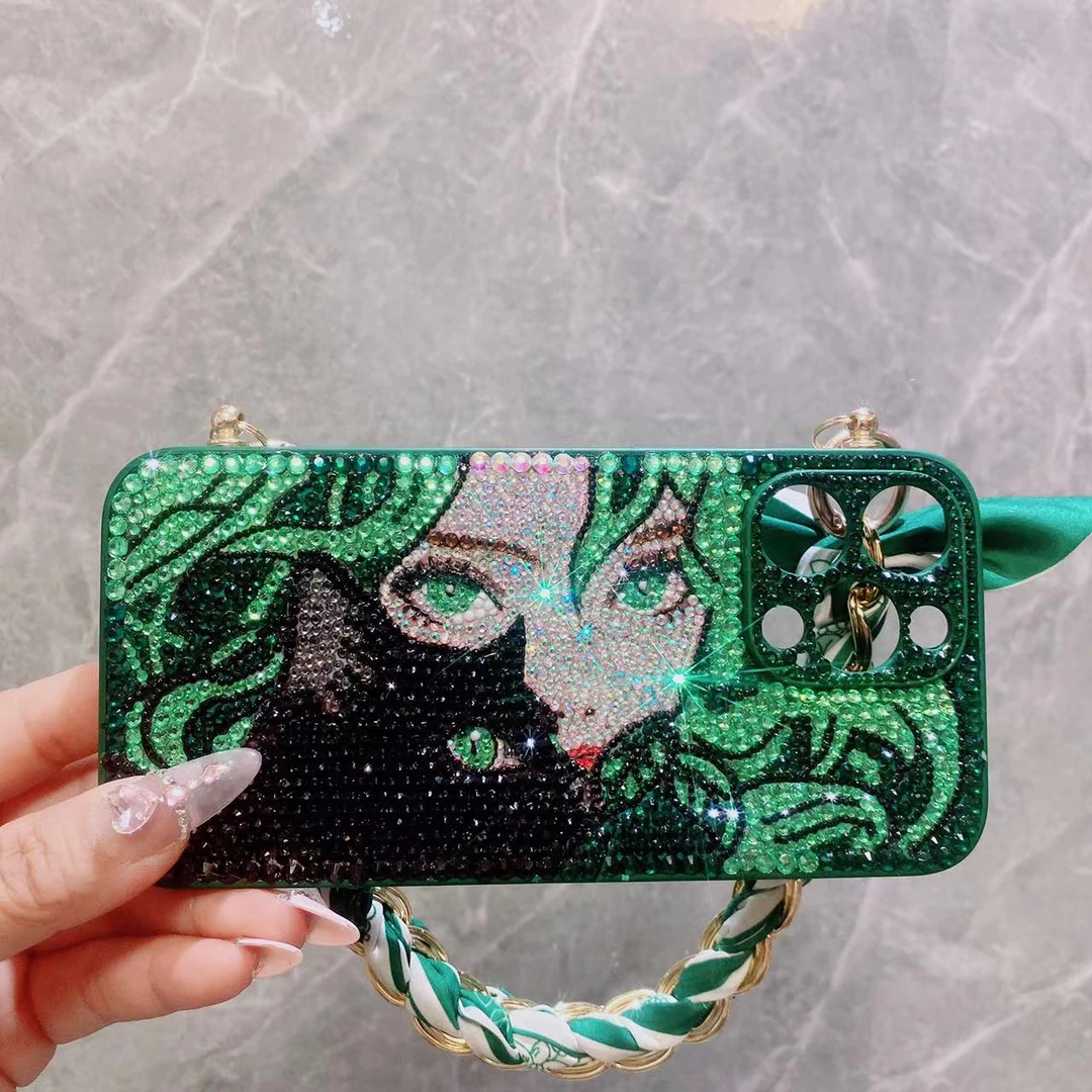 新款个性轻奢苹果手机壳皮壳水晶手工贴钻壳