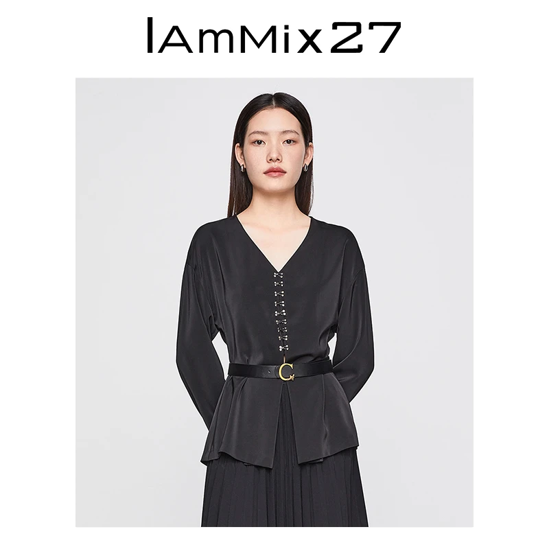 Iammix27品牌女装专供丝滑缎面V领衬衫M2C2X10