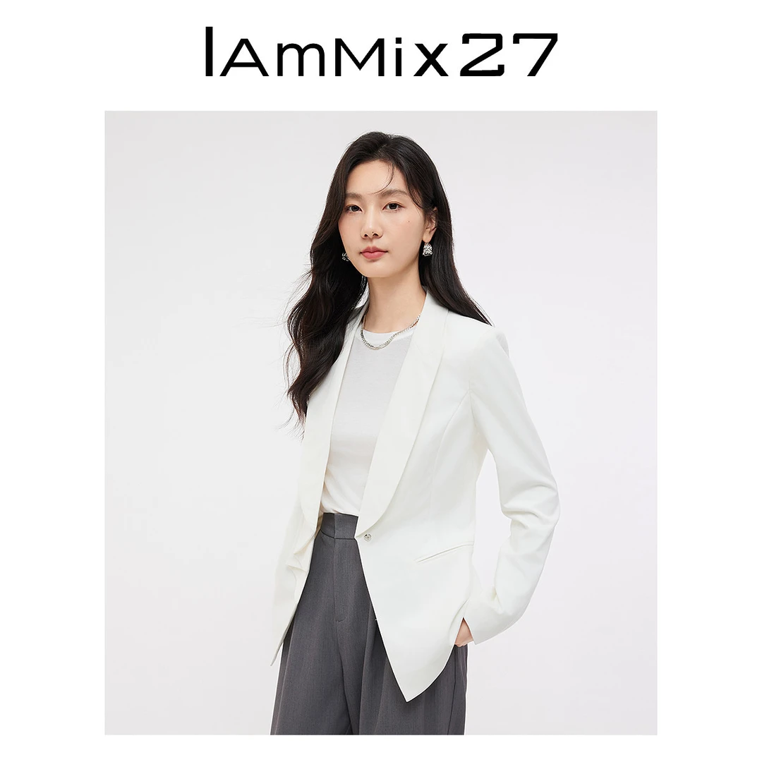 主播尚雅lammix27外套女Z4C3986