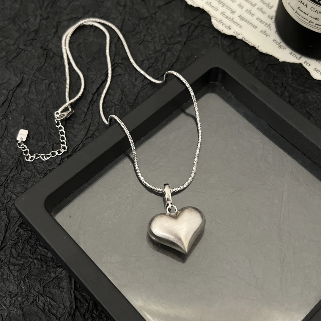 坠链均925银 《回头率》设计师高级感磨砂桃心blingbling项链41+5cm