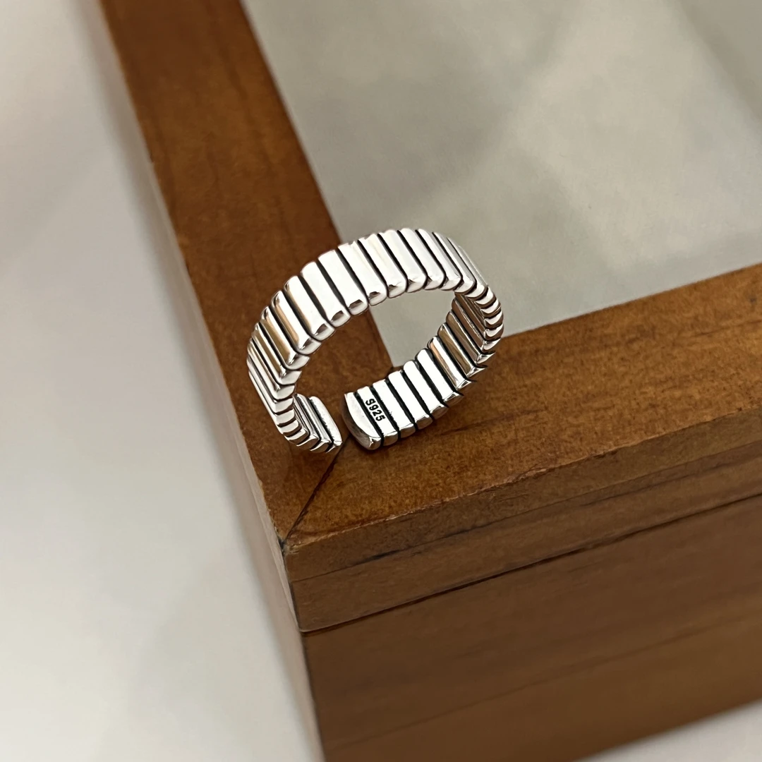 925银戒指 《山月》ins小众设计师款做旧复古齿轮戒指