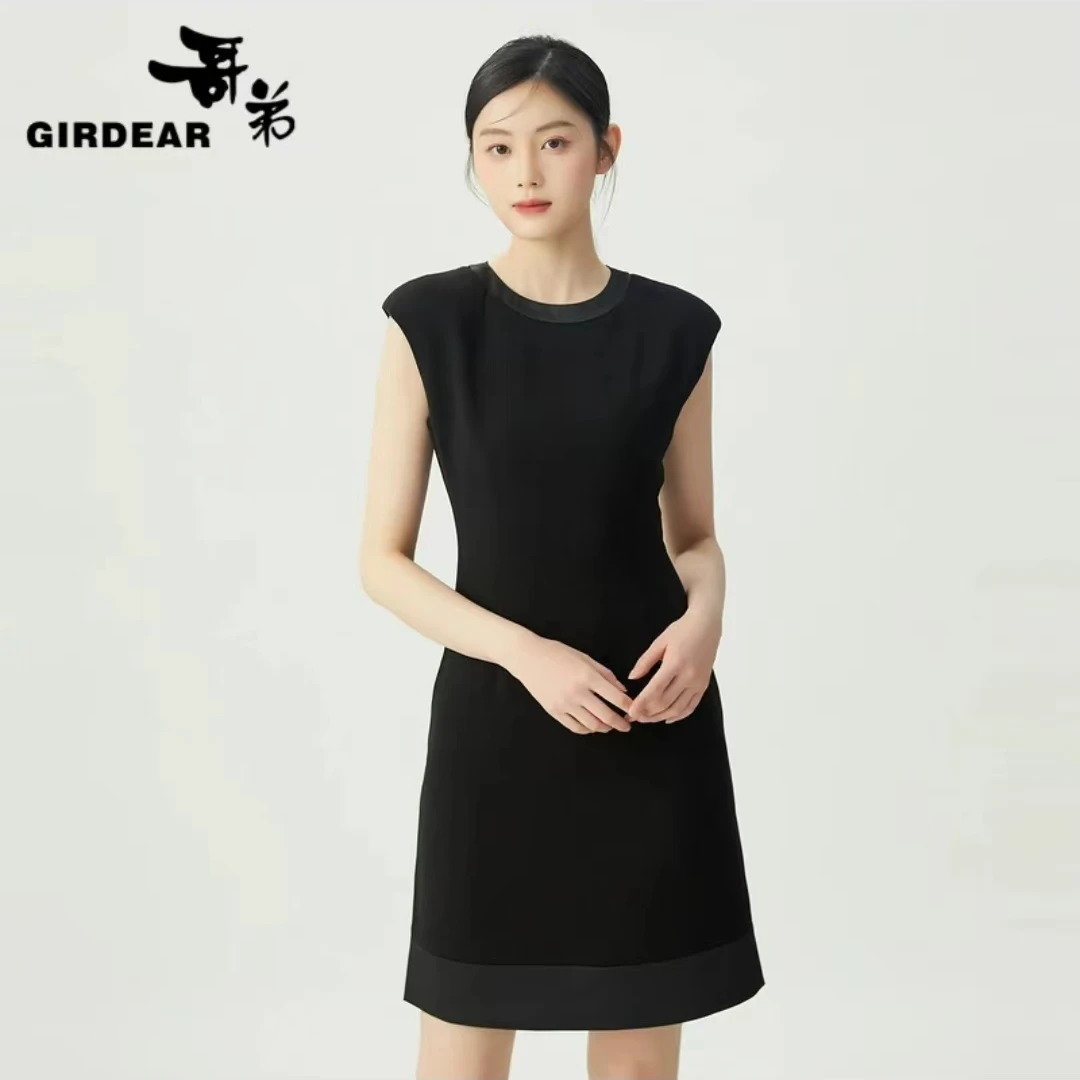 GIRDEAR/哥弟休闲时尚黑色无袖气质经典修身简约连衣裙 1500515