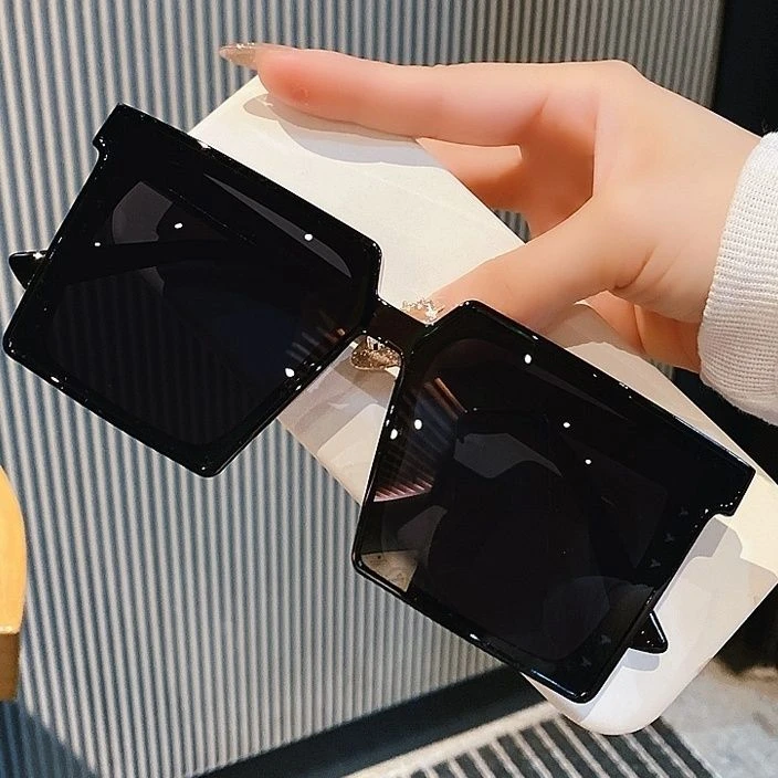 韩国新款高清防辐射方形大框大脸显瘦墨镜女街拍潮太阳镜男网红