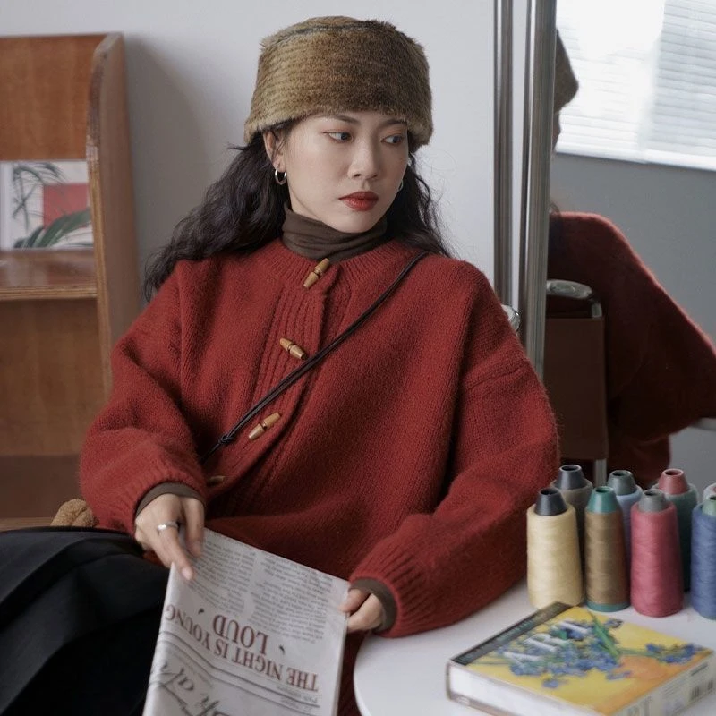 复古韩系红色牛角扣毛衣女学院风秋冬针织开衫短外套宽松外穿上衣
