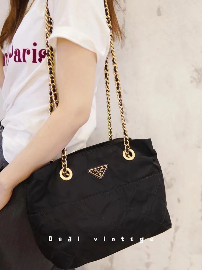 95新 Prada/普拉达 大吉中古/Prada黑金30半菱格纹降落伞斜挎包