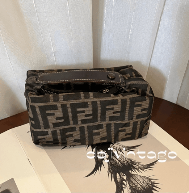 95新 FENDI/芬迪 大吉中古/FENDI芬迪老花遛狗手拿包