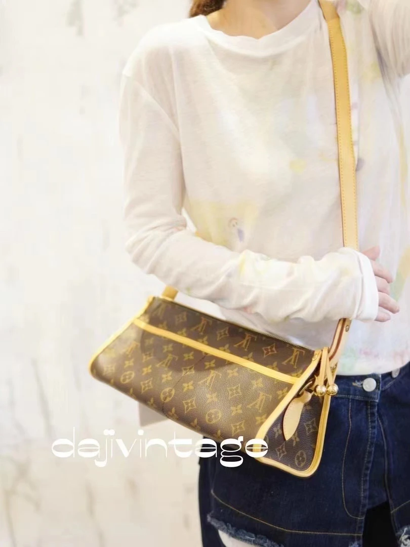 95新 LouisVuitton/路易威登 大吉中古/LV三角金球斜挎包