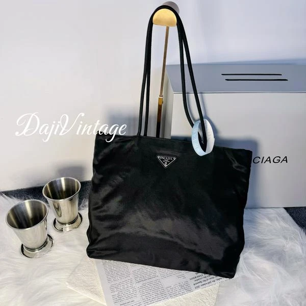 大吉中古/Prada普拉达黑银托特35单肩包