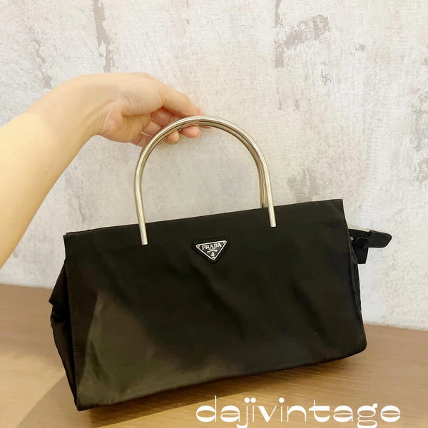 大吉中古/Prada立体手柄手提包