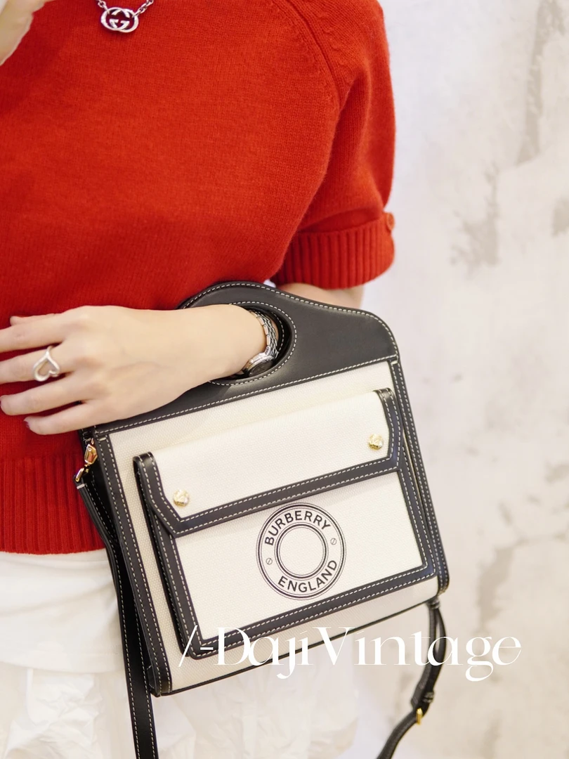 95新 BURBERRY/博柏利 大吉中古/Burberry黑白拼色邮差手提斜挎包