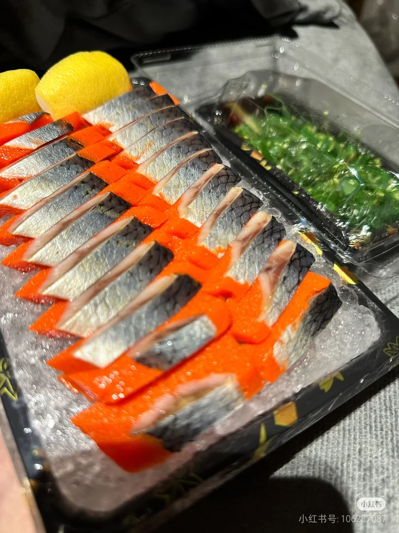 希鲮鱼籽一条（颜色随机）