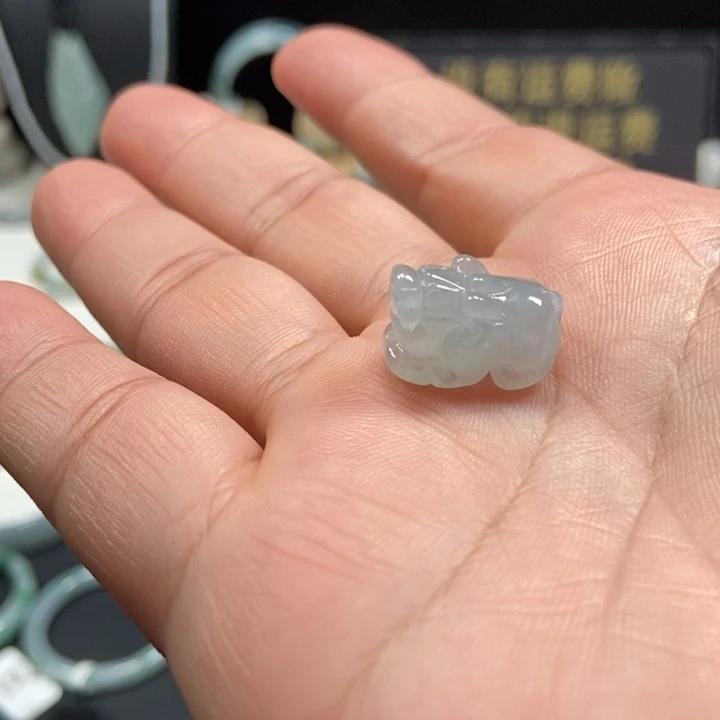 翡翠手链未镶嵌翡翠