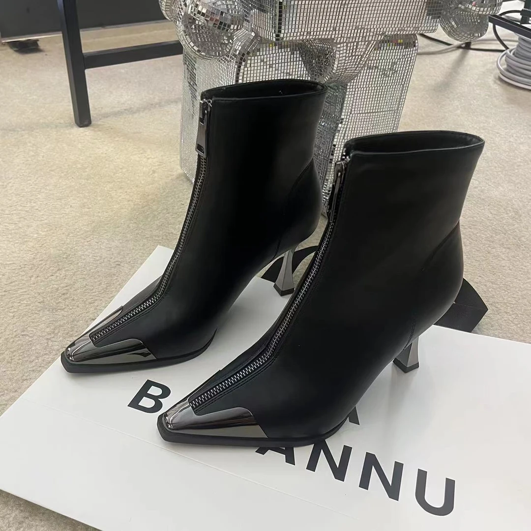【BIn哥女鞋】2023秋冬新款前拉链瘦瘦靴细高跟气质尖头短靴M85-77