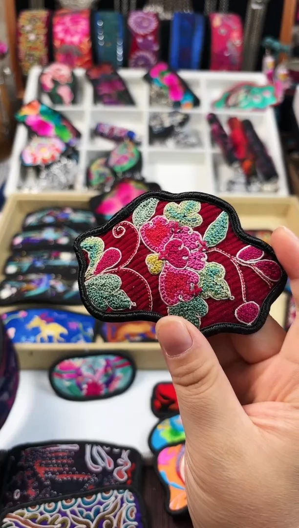 【闪购商品】织绣非遗老绣夹子