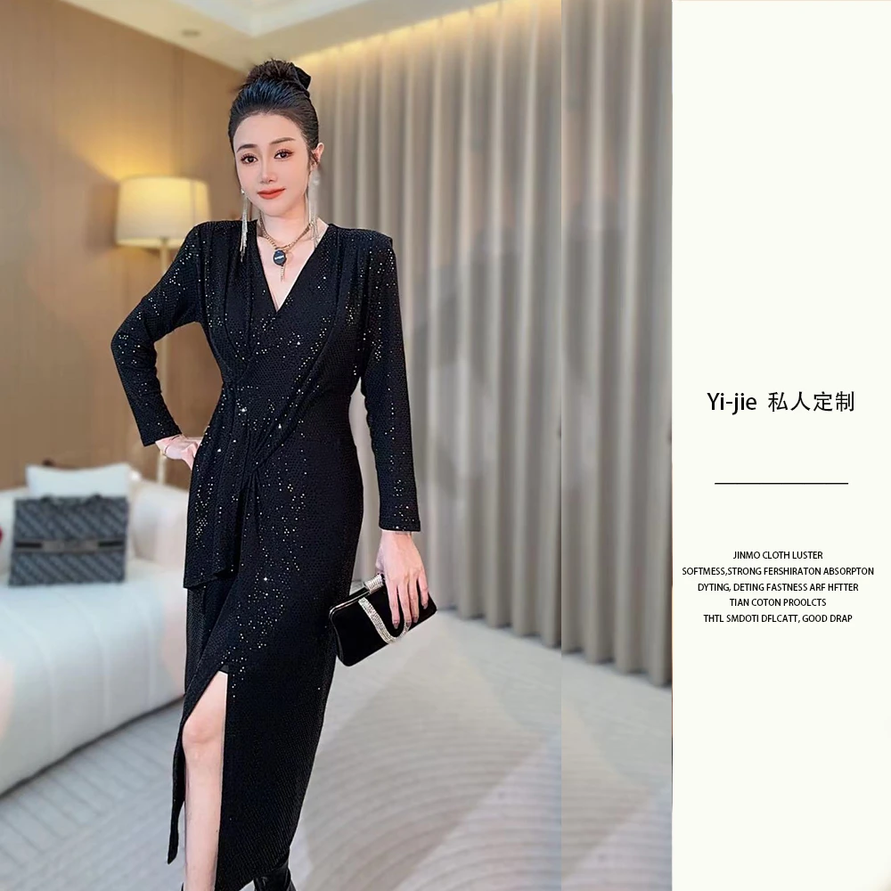 25新款长袖镭射珠光片遮肉显瘦气质减龄秋冬V领轻奢女神连衣裙