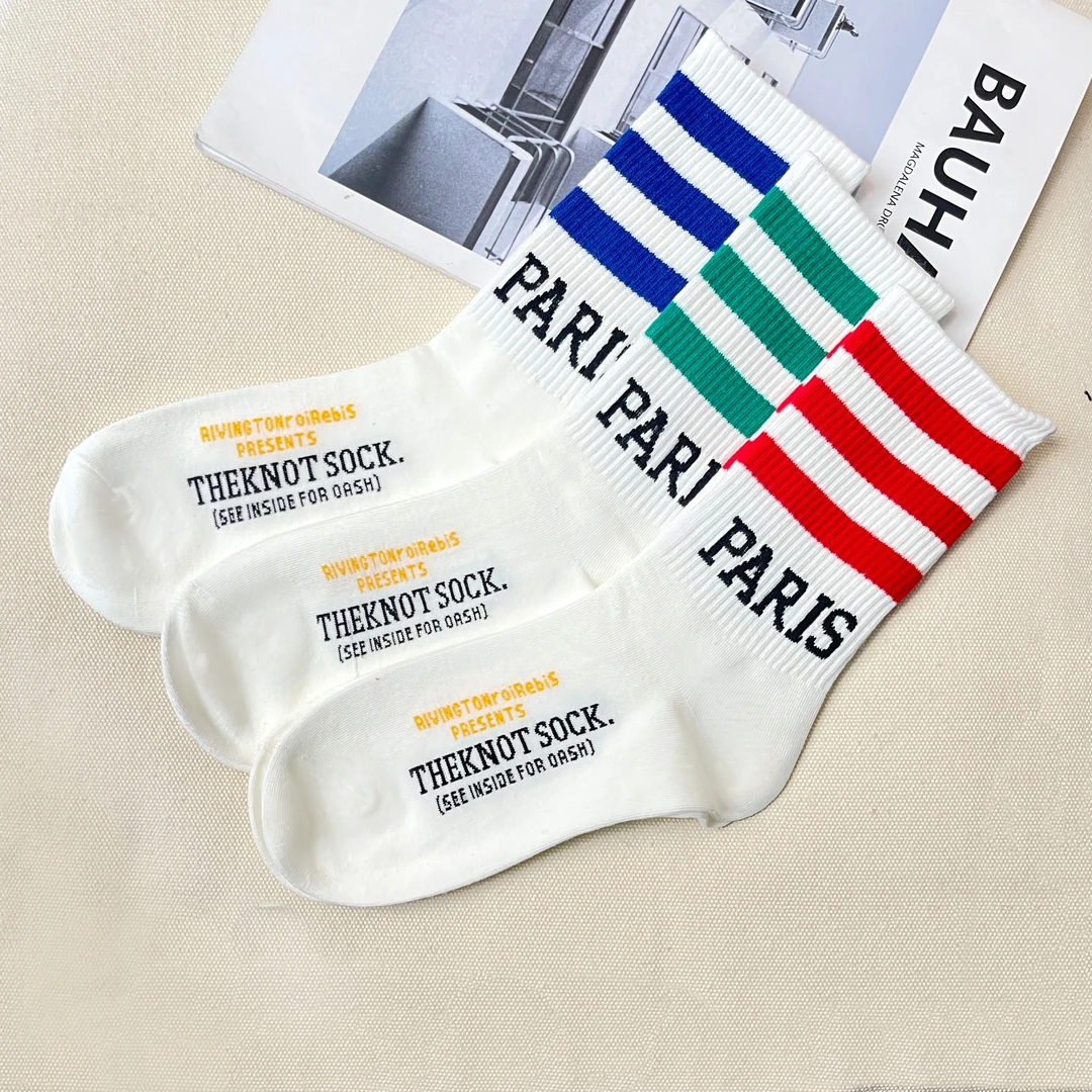 【拍1发3双】中筒袜四季袜外穿潮流字母潮流男女同款透气白色袜子