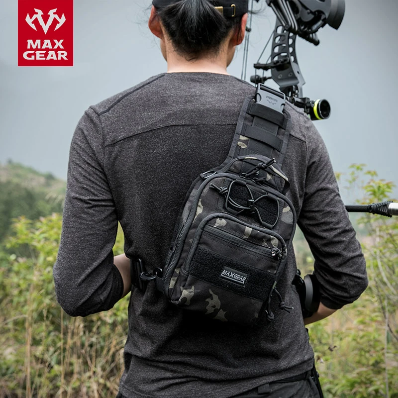 MAXGEAR印鱼胸包 运动时尚单肩背包休闲多功能战术迷彩户外胸前包