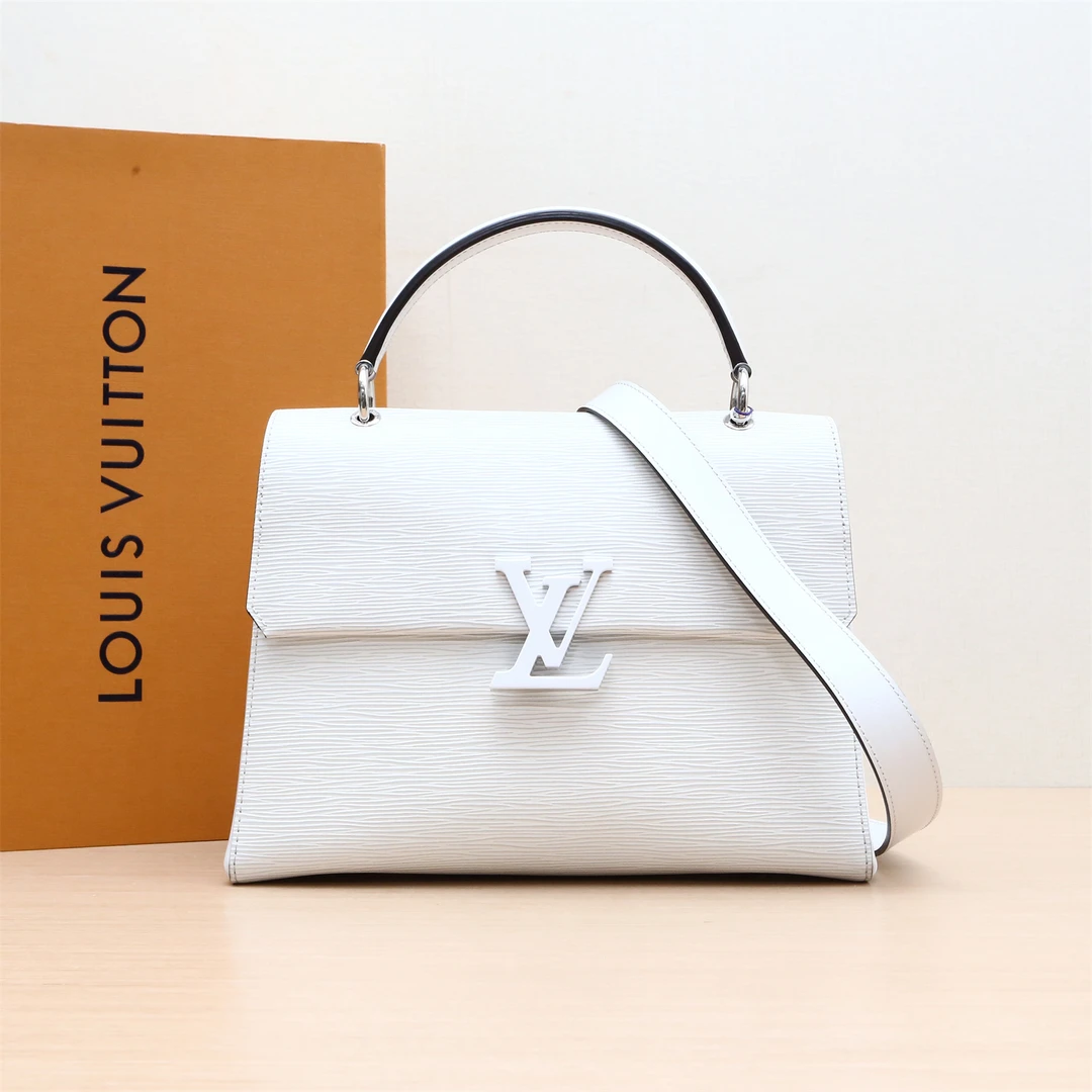 95新 LouisVuitton/路易威登 水波纹 手提斜挎包 白色 P224512941