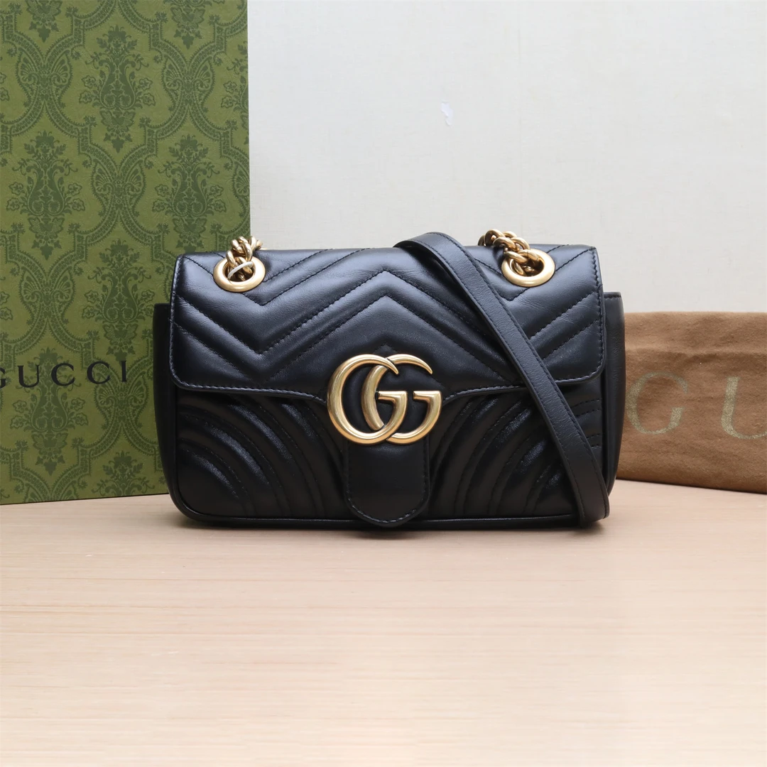 95新 GUCCI/古驰 GG Marmont 肩背包 Mini 22 黑色 P224622480