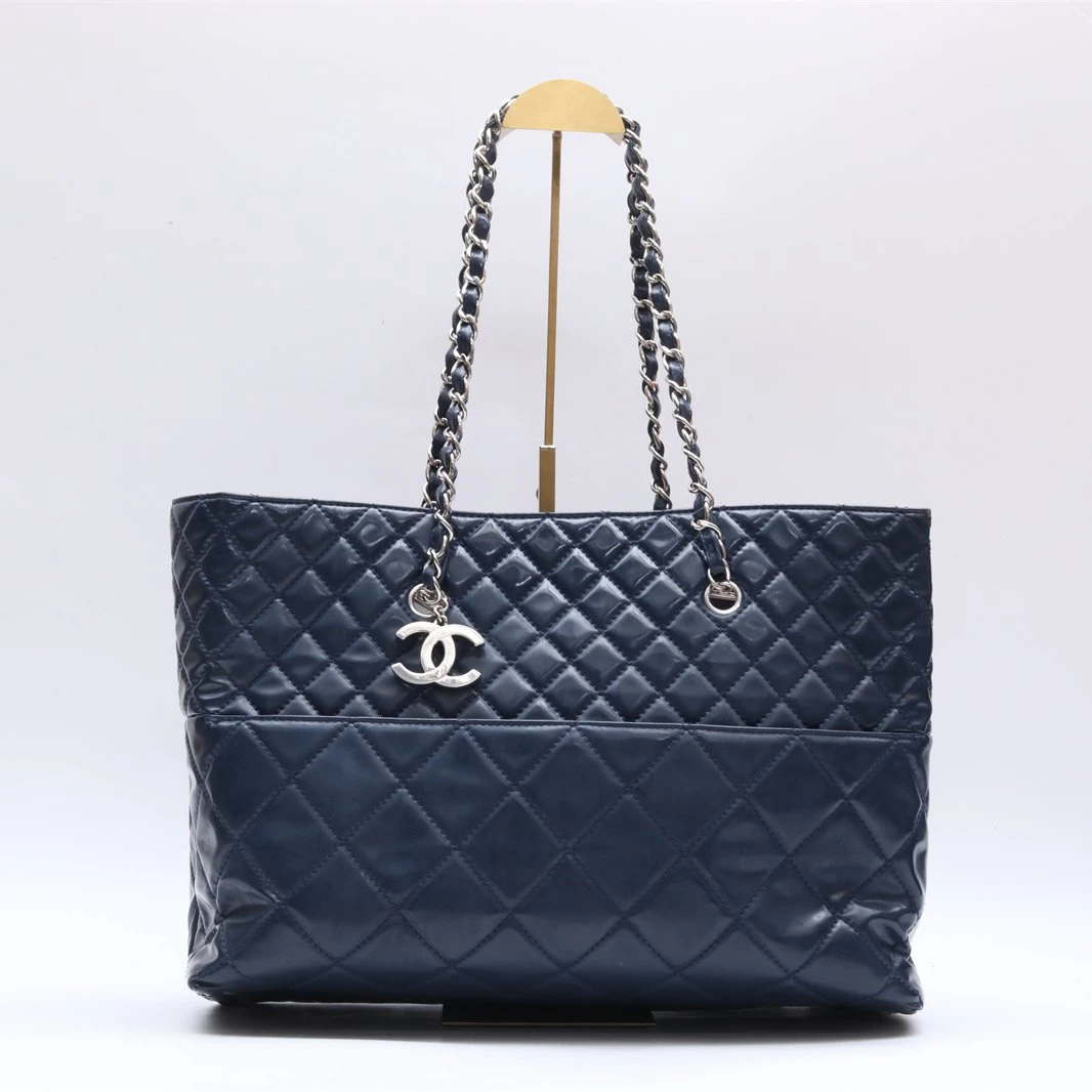 95新 Chanel/香奈儿 购物袋 手提包 墨蓝色 漆皮 14开 P234759068