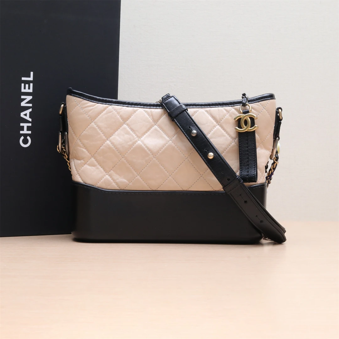 99新 Chanel/香奈儿  流浪包新中号 26cm 黑底 29开P214452196