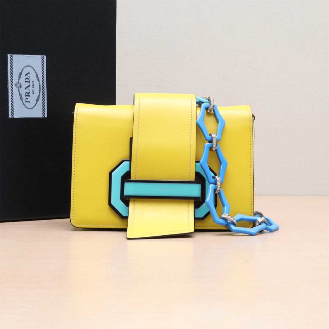 95新 Prada/普拉达 舌头 包 黄色 皮革 P224724022