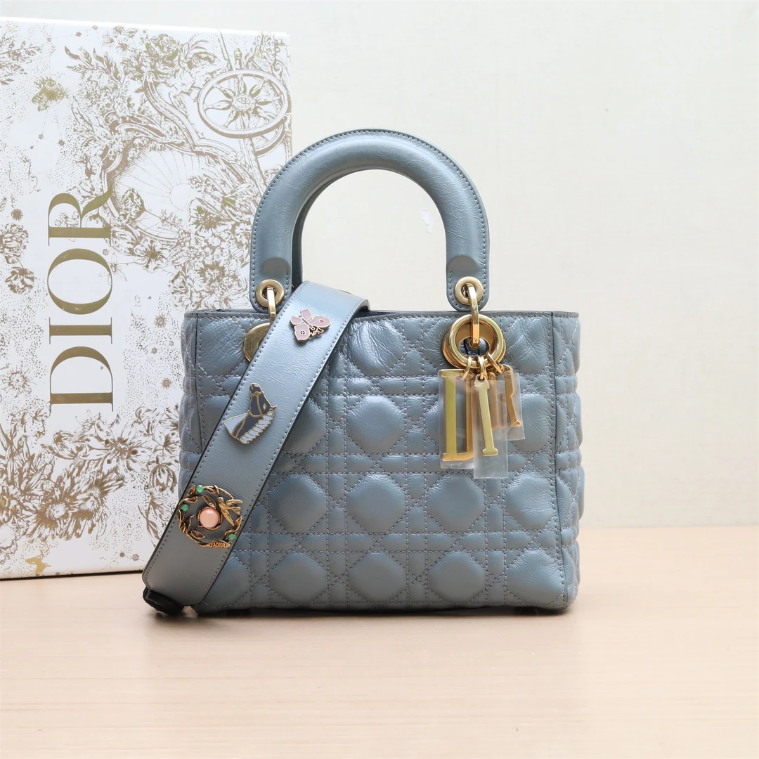 95新 DIOR/迪奥 戴妃包 四格 雾霾蓝 漆皮 金扣 2018 P234863205