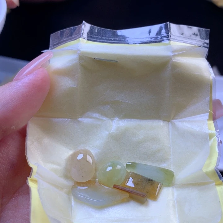 定制翡翠未镶嵌缅甸翡翠