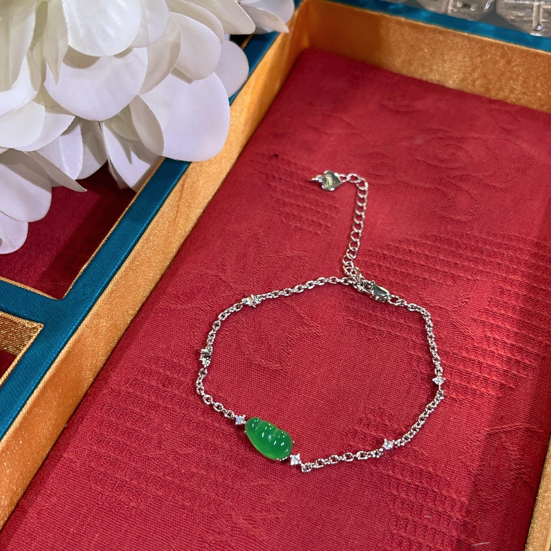 S925银镶嵌小众玉石手饰日常百搭夏季款首饰天然绿玉髓福豆手链