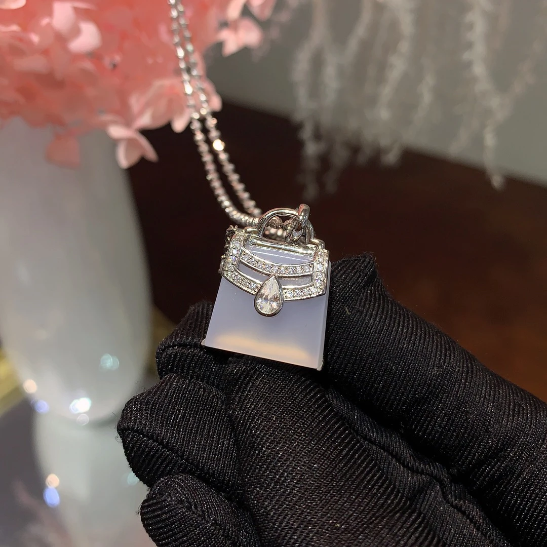 天然玉髓包包吊坠