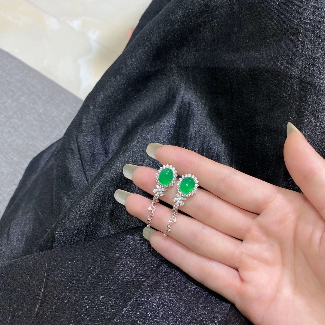 天然冰阳绿玉髓蛋面流苏耳钉s925银镶嵌小众帝绿玉石鸽子蛋耳饰