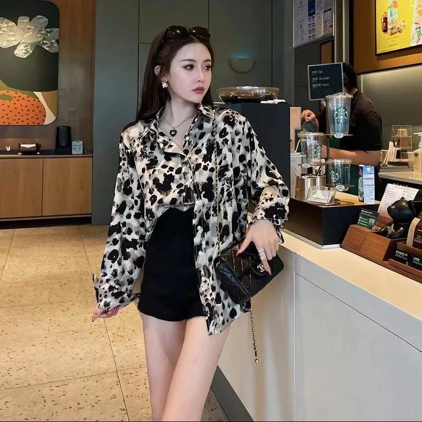 春夏复古时尚豹纹长袖雪纺衬衫+黑色短裤两件套女生韩系ins衣服