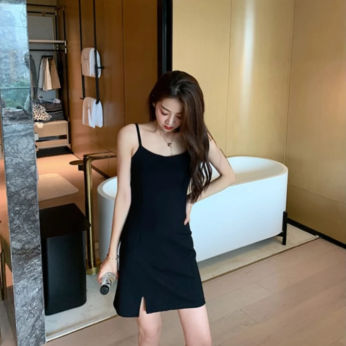 黑色开叉吊带连衣裙夏显瘦气质露背一步裙a字裙女修身小黑裙裙子