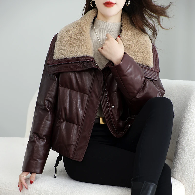 真皮羽绒服女短款2024冬新款羊羔毛大翻领绵羊皮皮衣外套女