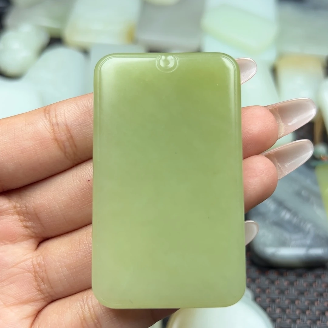 和田玉吊坠未镶嵌