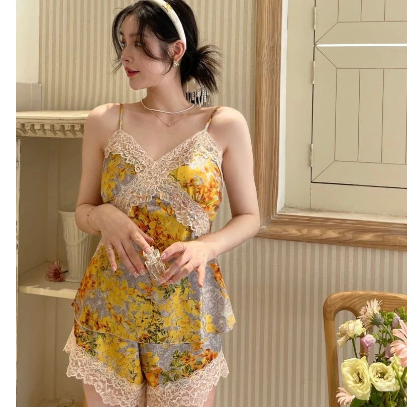 【柠檬香草】睡衣女套装蕾丝女士薄款时尚吊带短裤网红碎花黄色睡袍
