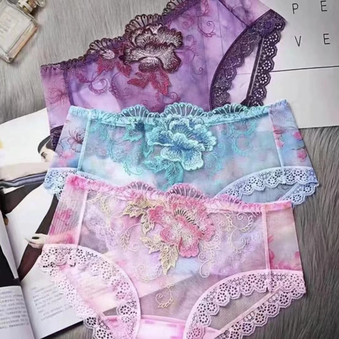 大码时尚蕾丝刺绣花朵女士透气薄款三角内裤