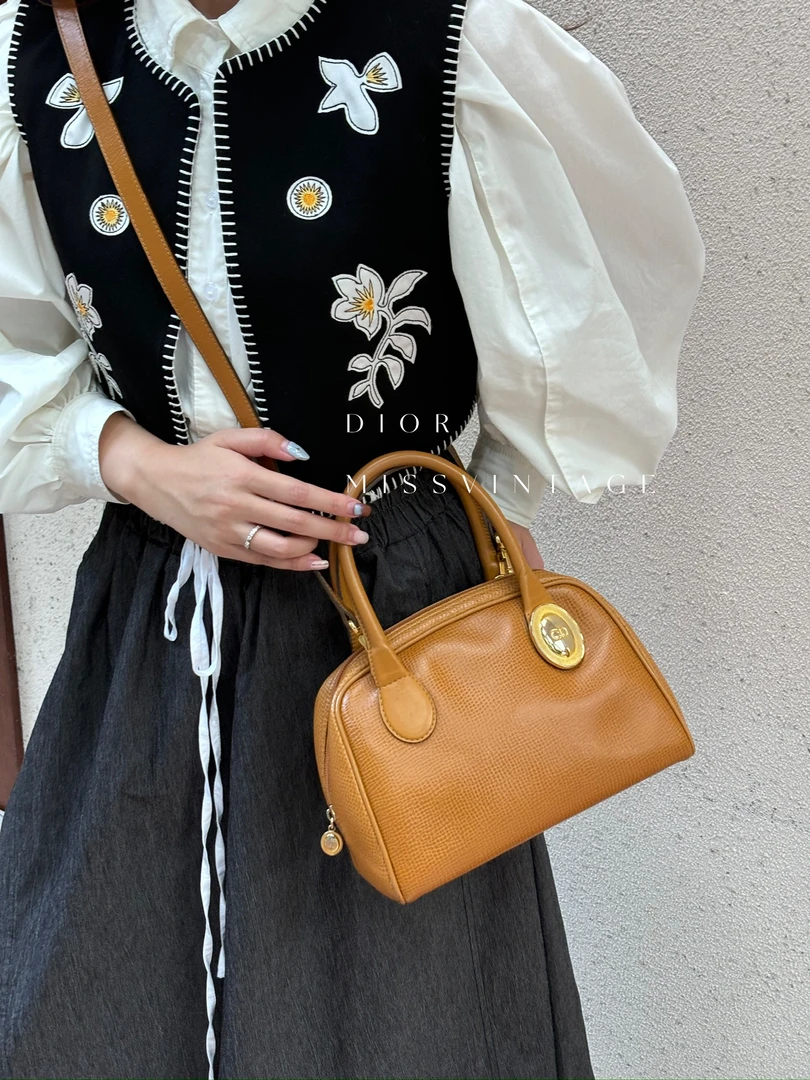 95新 DIOR/迪奥 觅时/圆扣手提元宝/113538