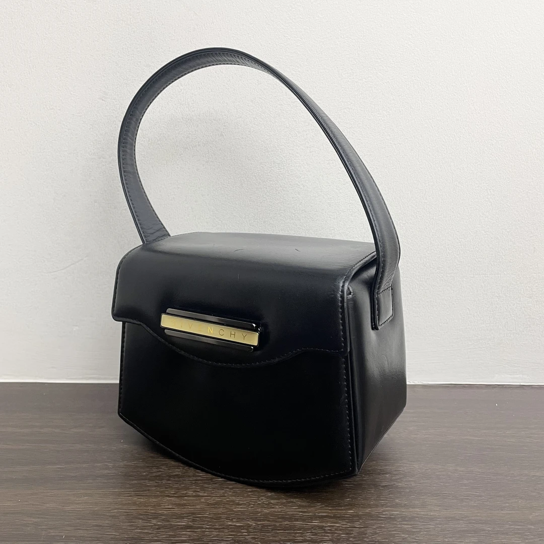 95新 Givenchy/纪梵希 觅时/黑皮方盒子/112056