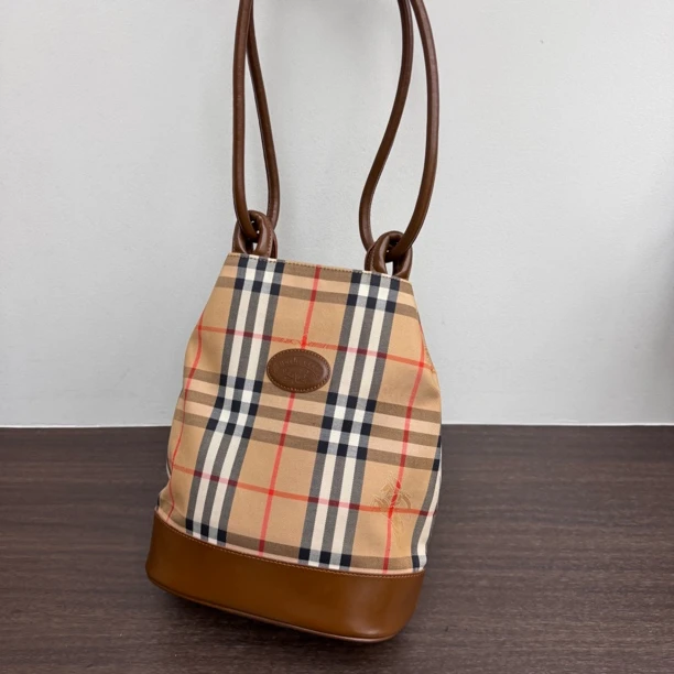 95新 BURBERRY/博柏利 觅时/战马格纹抽绳水桶包/113515
