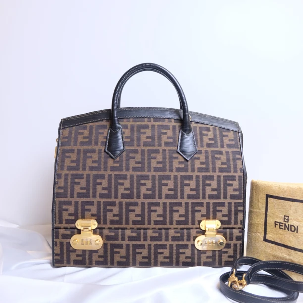 95新 FENDI/芬迪 觅时/老花金扣手提硬箱/109354