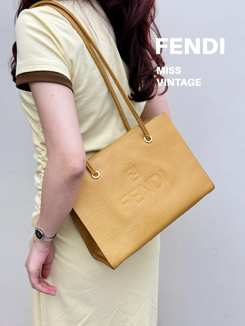 95新 FENDI/芬迪 觅时/水波纹橘色托特/2405301