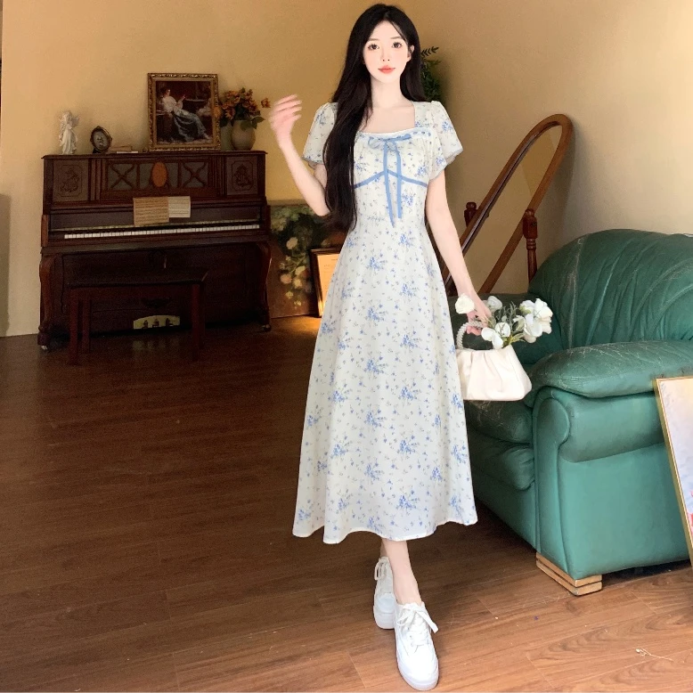 2024夏季新款温柔风减龄显瘦遮肚哺乳连衣裙辣妈外穿薄款碎花喂奶