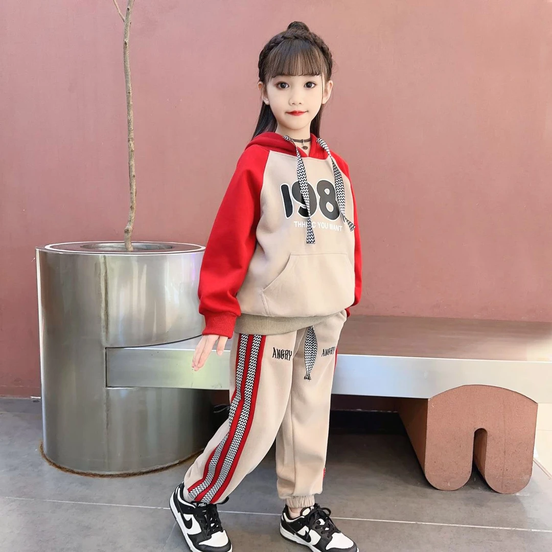 儿童套装秋季新款男童女童同款洋气儿童两件套2023新款潮童休闲装