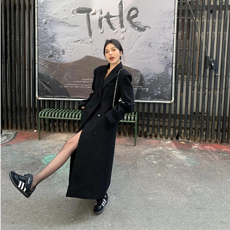 黑色毛呢大衣女2024冬季新款赫本风羽绒服内胆白鸭绒正肩呢子外套