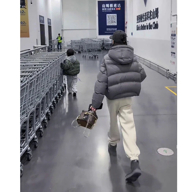 灰色连帽羽绒服女短款2025冬季新款龟背泡芙加厚高级感白鸭绒外套