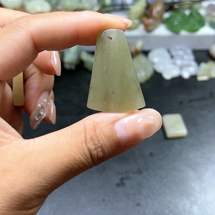 【闪购商品】和田玉颈饰未镶嵌