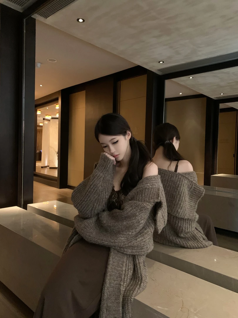 杜总家 大美人松弛感*气质姐姐大女主百搭慵懒针织开衫吊带裙套装