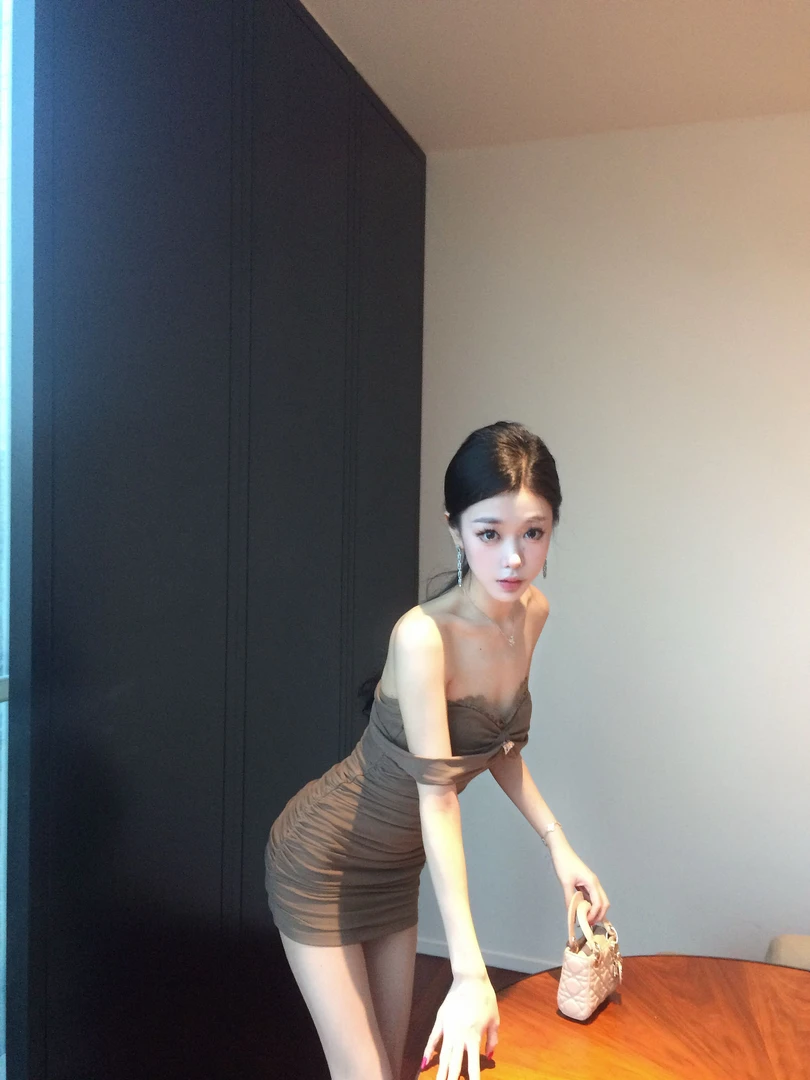 杜总家 赫拉千金*原创性感气质约会紧身一字肩名媛蕾丝钻饰包臀裙